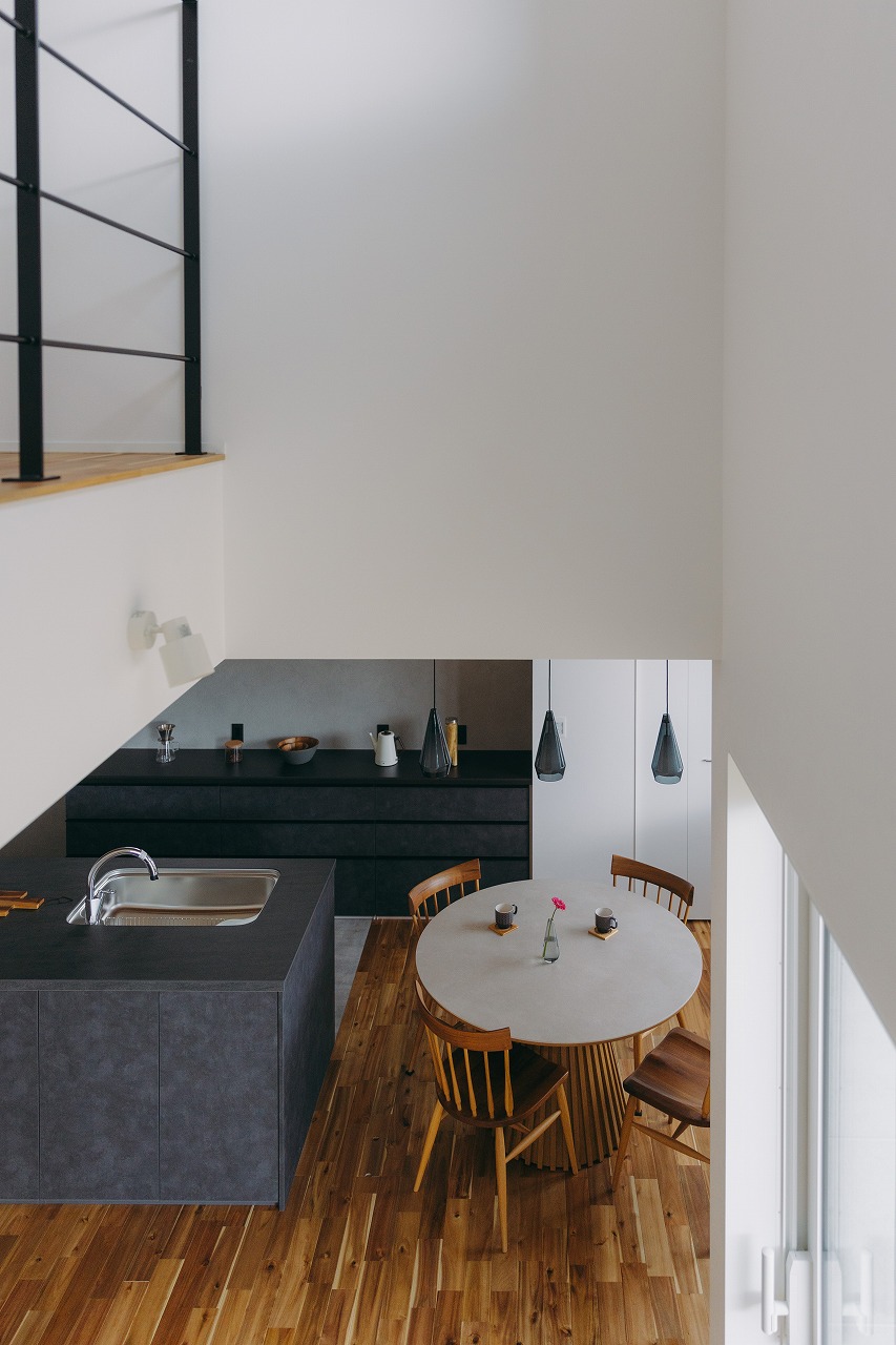 吹き抜け×FIX窓